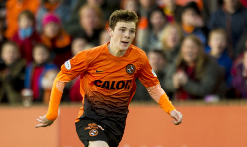 Andy Robertson in action for Dundee United.