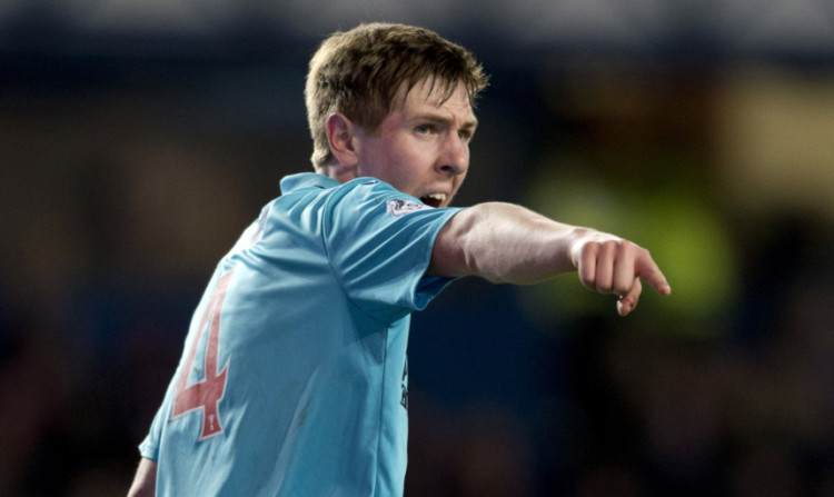 Lewis Martin in action for Dunfermline.