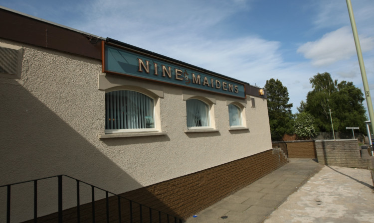 The Nine Maidens pub.