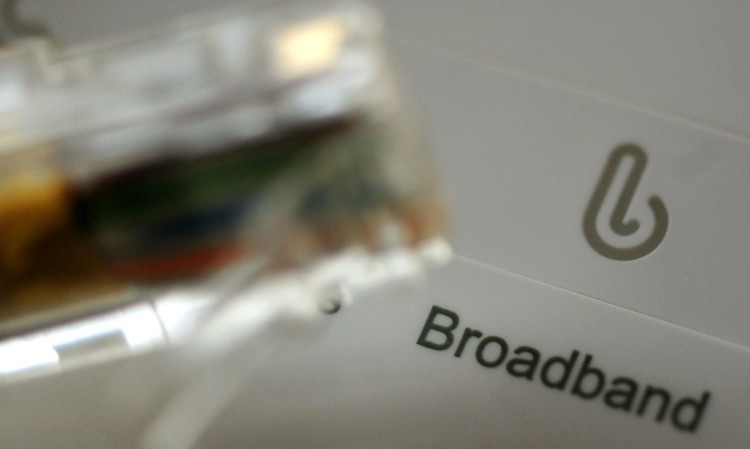 General view of broadband sign on a router. PRESS ASSOCIATION Photo. Picture date: Tuesday November 12, 2013. See PA story TECHNOLOGY SKY. Photo credit should read: Rui Vieira/PA Wire