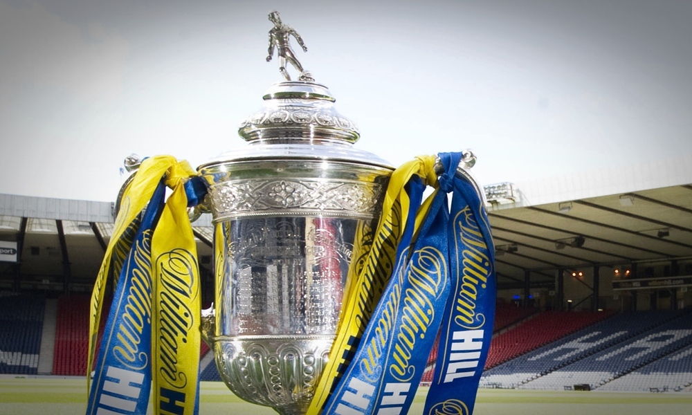 22/05/13 
HAMPDEN - GLASGOW
The William Hill Scottish Cup trophy