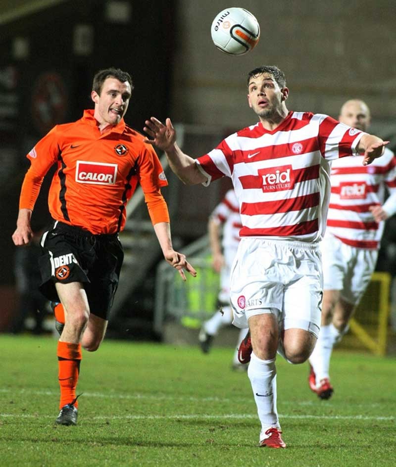DOUGIE NICOLSON, COURIER, 10/03/11,SPORT. 
DATE - Thursday 10th March 2011.
LOCATION - Tannadice Park, Dundee.
EVENT - Dundee United V Hamilton.
INFO - Action from the game.........
STORY BY -