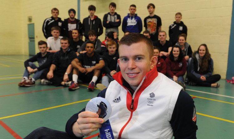 Olympian Greg Drummond with Dundee and Angus College students.
