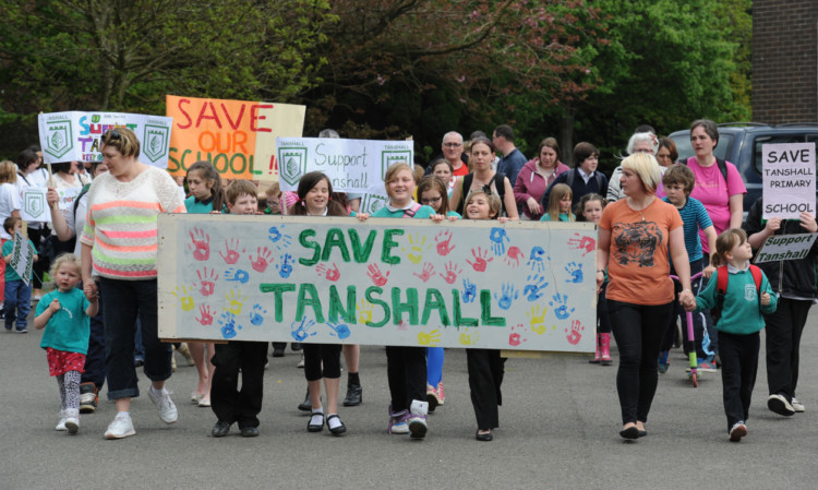 The parents and pupils of Tanshall Primary School who marched to Fife House, Glenrothes, in protest against the schools closure.