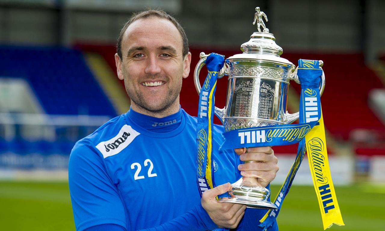 08/04/14
MCDIARMID PARK - PERTH
St Johnstone's Lee Croft gears up for his side's William Hill Scottish Cup semi-final clash with Aberdeen