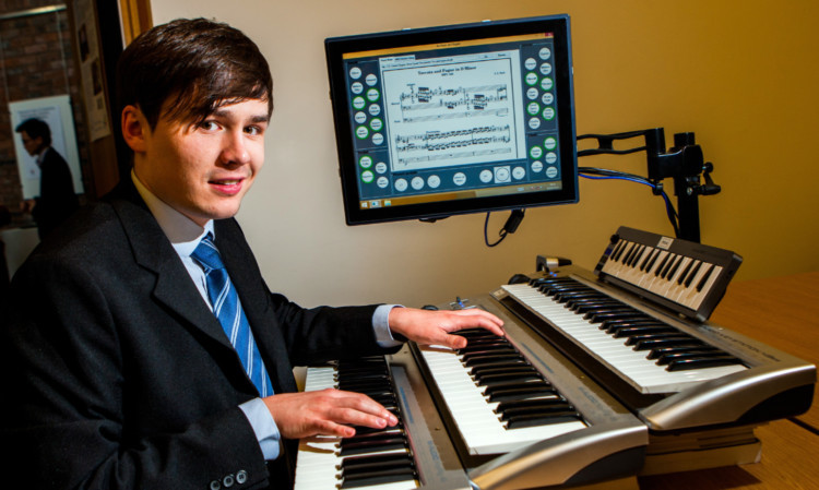 Fraser Sharp has captured the exact sound of the 100-pipe organ from Craigie Bank Church in Dundee.