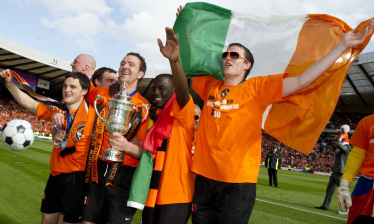 Morgaro Gomis (second from right) celebrating Dundee United's Scottish Cup win in 2010.