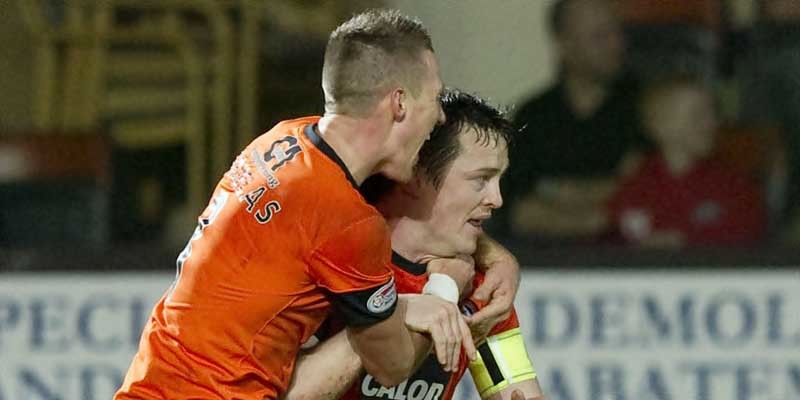 16/11/12 CLYDESDALE BANK PREMIER LEAGUE
DUNDEE UTD V KILMARNOCK (3-3)
TANNADICE - DUNDEE
Jon Daly (right) celebrates with team mate Barry Douglas after scoring Dundee Utd's third goal to bring the scoreline level at 3-3