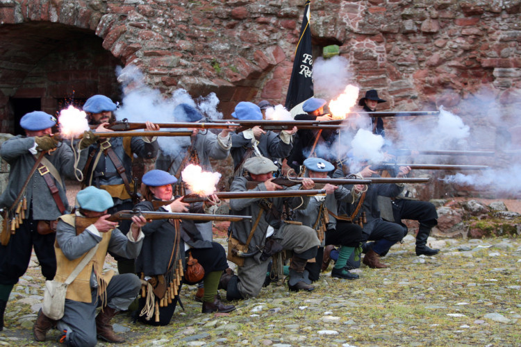 Edzell Castle was the setting for a re-enactment of a 17th Century conflict at the weekend. People were given the chance to discover more about the covenanting movement during the reign of Charles I. Visitors were given an insight into what life would have been like for a soldier on the campaign. Scots Covenanters set up camp at the castle and carried out pike drills and musketry displays, as well as giving guided tours of the site.