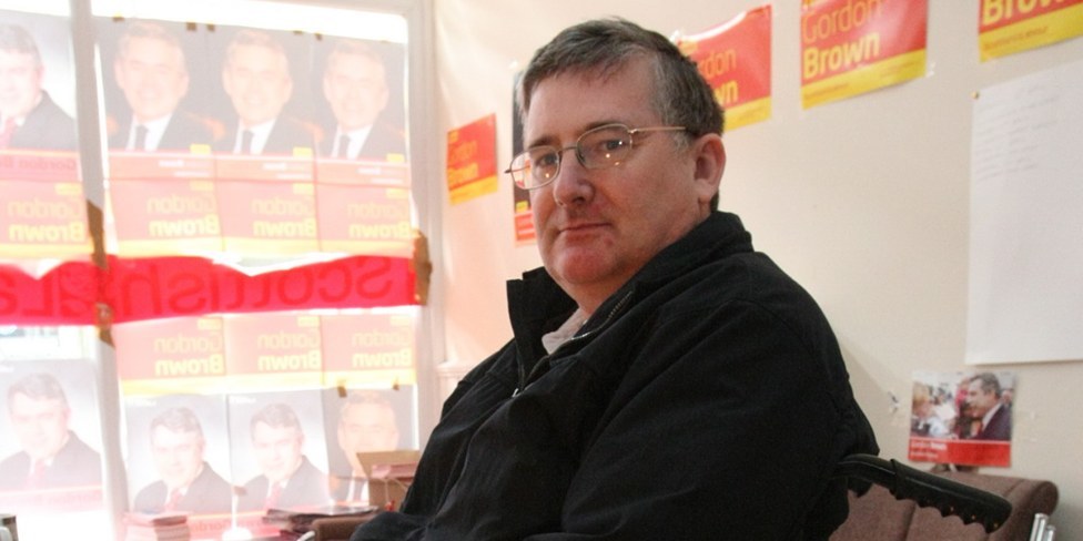 DOUGIE NICOLSON, COURIER, 26/04/10, NEWS.
DATE - Monday 26th April 2010.
LOCATION - Labour campaign office, Cowdenbeath.
INFO - Wheelchair bound Labour campaigner Peter Lockhart.
STORY BY - Leeza, Dunfermline office.