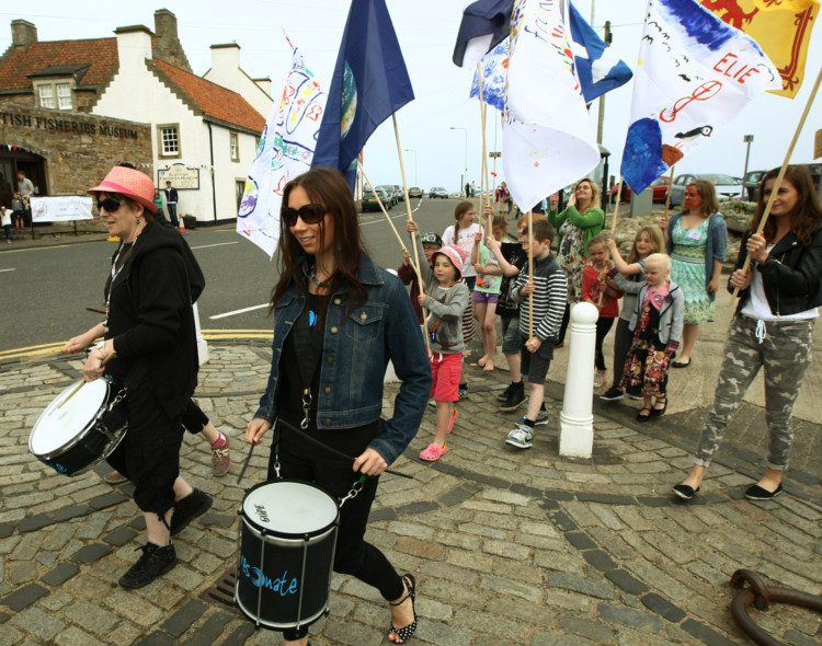 Anstruthers links with the water were celebrated at the weekend as both the lifeboat and the Scottish Fisheries Museum hosted open days. The harbour became a sea of colour as pupils staged a parade of homemade international flags, led through the streets by drummers. It was just one of the events hosted by the Fisheries Museum, with a model boat exhibition and rowing club demonstrations also taking place in the sunshine. Meanwhile, the crew of the Anstruther lifeboat were on hand to give visitors a behind the scenes look at the work they do to save lives.