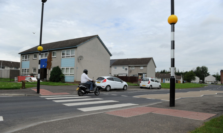 A new pedestrian crossing on Bute Drive is part of the traffic-calming scheme for the Muirton area of Perth.
