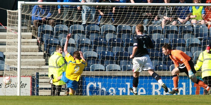 Kris Miller, Courier, 30/04/11. Raith Rovers V Queen of the South, Starks Park, Kirkcaldy.
QOS Colin McMenamin scores.