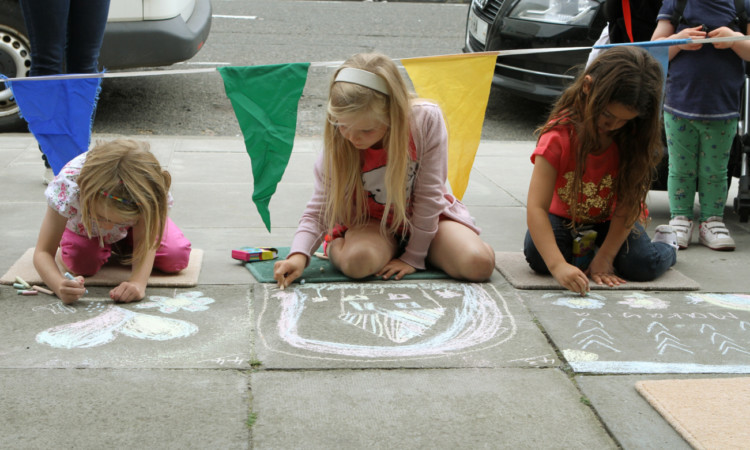 Taking part in the pavement art competition at Broughty Gala are, from left, Kirsty Nicoll, Emma Kennedy and Makayla Bikez.