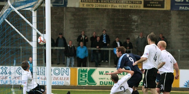 DOUGIE NICOLSON, COURIER, 11/05/11,SPORT.
DATE - Wednesday 11th May 2011.
LOCATION - Station Park, Forfar.
EVENT - 2nd Division Play Off, 1st Leg, Forfar V Ayr United.
INFO - The Forfar first goal that wasn't!
STORY BY -