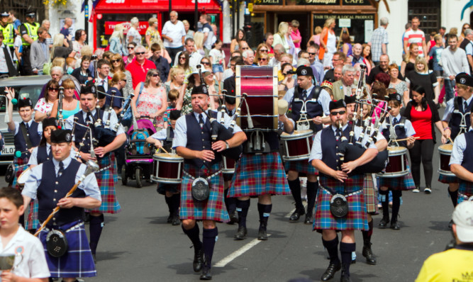 The opening parade featuring the Burntisland and District Pipe Band.
