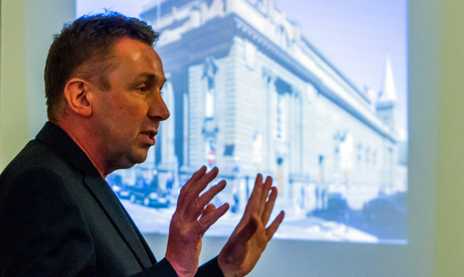 Neil Baxter of the Royal Incorporation of Architects in Scotland chaired a seminar on the future of Perth City Hall last month.