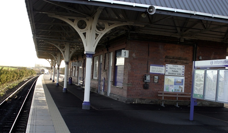 Gordon Robbie telegraph 12.11.03   Letters    Leuchars Railway Station