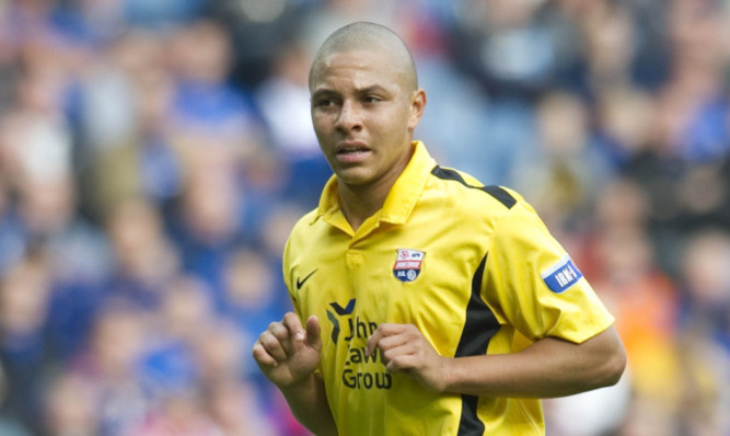 Leighton McIntosh in action for Montrose.