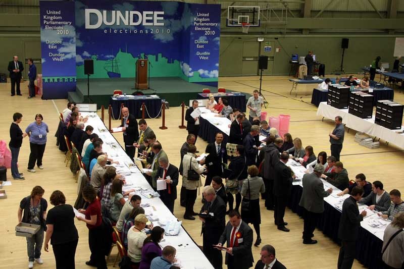 Gordon Robbie Courier 
Election count at DISC Dundee