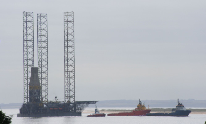 The Rowan Gorilla V rig being towed into Dundee for servicing.