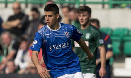 Lewis Milne in action for Cowdenbeath.