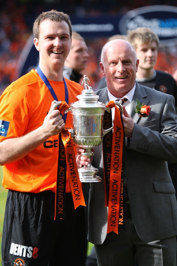 Kris Miller, Courier, 15/05/10, Sport.
Active Nation Scottish Cup Final, Hampden Park. 

Dundee United V Ross County.

Post match celebrations.