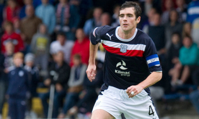 25/08/12 CLYDESDALE BANK PREMIER LEAGUE
DUNDEE v ROSS COUNTY (0-1)
DENS PARK - DUNDEE
Stephen O'Donnell in action for Dundee