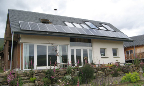 The straw house near Aberfeldy.