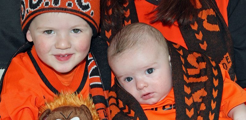 Kim Cessford, Courier - 18.05.10 - the youngest Dundee United fan to go to the cup final ? - pictured at their home 35 Glenartney Terrace, Perth are l to r - Logan and Riley with their mum Nadine Fearne - words from Perth