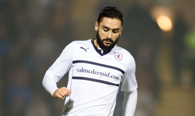 Rory McKeown in action for Raith Rovers.