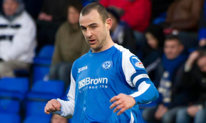 29/12/12 CLYDESDALE BANK PREMIER LEAGUE
ST JOHNSTONE v ICT (0-0)
MCDIARMID PARK - PERTH
Dave MacKay in action for St Johnstone.