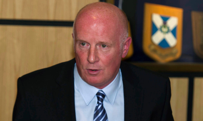 17/01/13
TANNADICE - DUNDEE
Dundee Utd manager Peter Houston announces that he will be leaving the club in the summer.