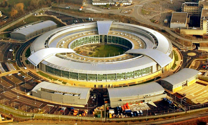 Former army officer Stuart Crawford says an independent Scotland would still rely on the GCHQ in CHeltenham for intelligence.