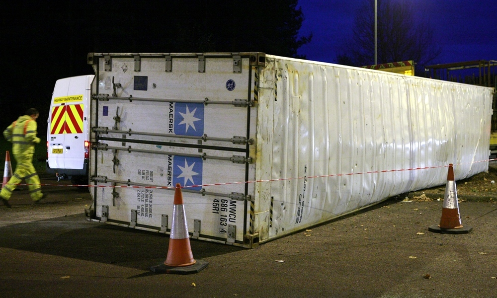 Bob Douglas, Evening Telegraph. Lorry with a trailer load of potatoes blocking the right hand southbound lane to Perth at the Landmark roundabout. Pic shows the trailer after the the tractor unit had been recovered.