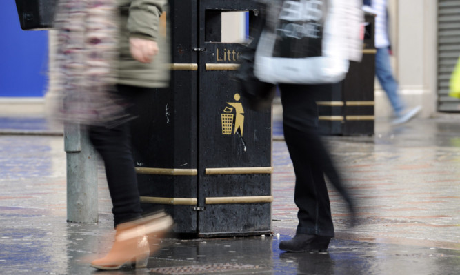 Kim Cessford - 31.01.13 - pictured are rubbish bins in Reform Street for littering feature