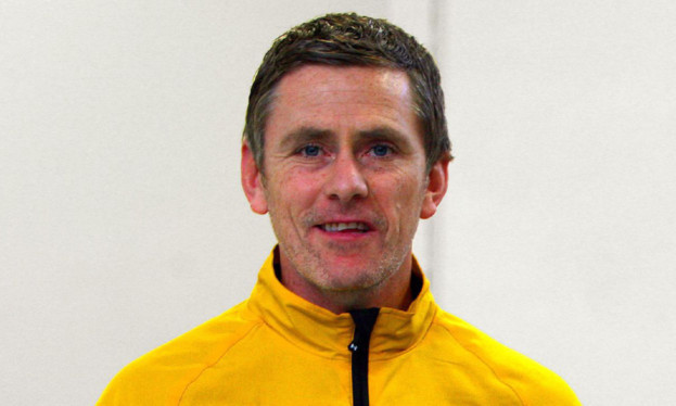 East Fife manager Gary Naysmith thinks former club Hearts will be favourites against Rangers.
