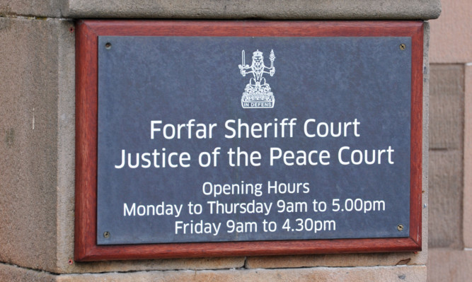 Kim Cessford - 03.05.12 - FOR FILE - pictured is the sign at Sheriff Court in Forfar