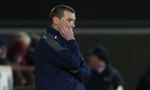 30/01/13 CLYDESDALE BANK PREMIER LEAGUE
HEARTS V DUNDEE (1-0)
TYNECASTLE - EDINBURGH
Dejection for Dundee manager Barry Smith.