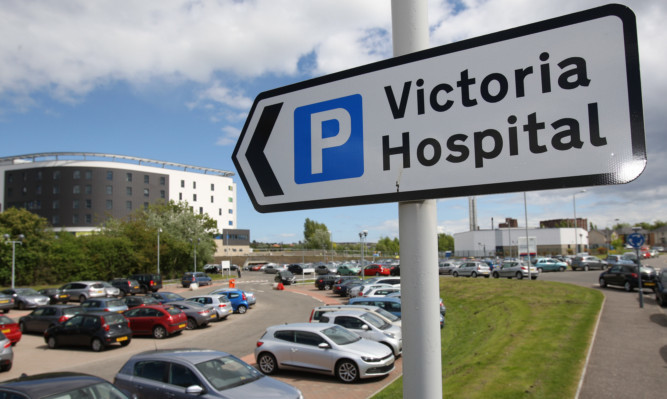 Alan Watt's relatives are complaining about the treatment he recieved in the Victoria Hospital.
