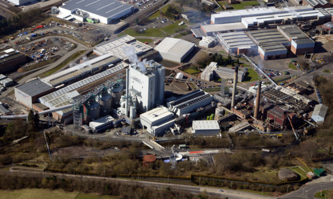 Tullis Russell of Glenrothes received the Renewing Scotland Award for its biomass renewable power plant, built and is operated by RWE npower renewables.