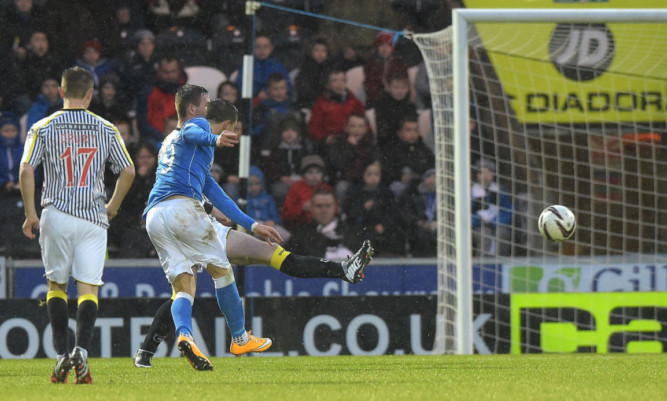 St Johnstone's Michael O'Halloran gives his side the lead early on.