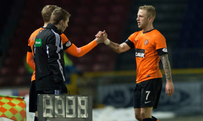 Dundee United are hoping Johnny Russell will not be ruled out of this weekend's Scottish Cup quarter-final against Dundee after going off injured last night.