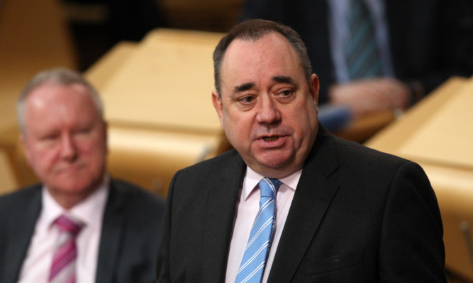 Alex Salmond came under attack over NHS waiting times during First Minister's Questions.