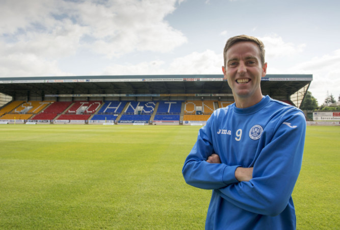 St Johnstone's Steven MacLean says he is ready to make a comeback.