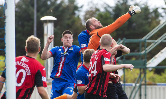 Action from the last time St Johnstone played Inverness in the Highlands.