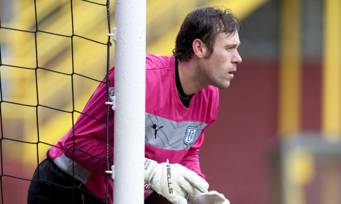 Steve Simonsen made his debut for Dundee in the weekend's derby.