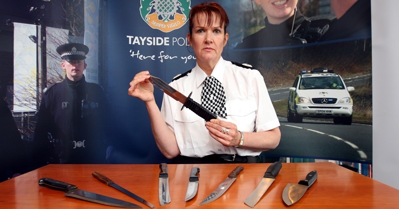Steve MacDougall, Courier, Police HQ, Bell Street, Dundee. Picture of Deputy Chief Constable Angela Wilson with a recent knife haul.