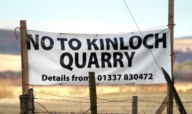 400 people signed a petition against plans for the quarry in North East Fife.