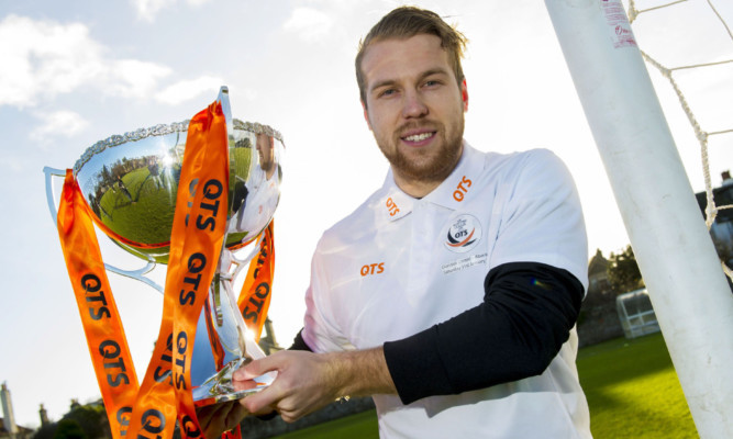 Dundee Utd's Henri Anier looks ahead to his side's League Cup semi final clash with Aberdeen